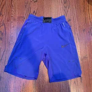 Nike Aeroswift shorts